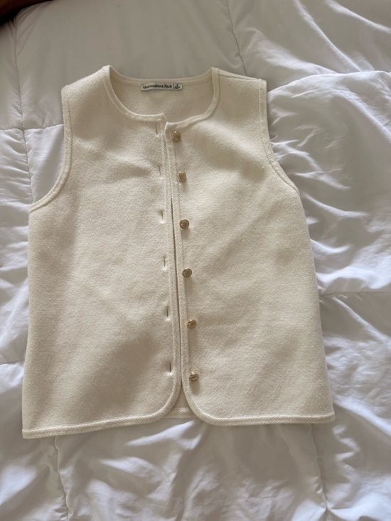 Abercrombie & Fitch Tops - Abercrombie and Fitch top